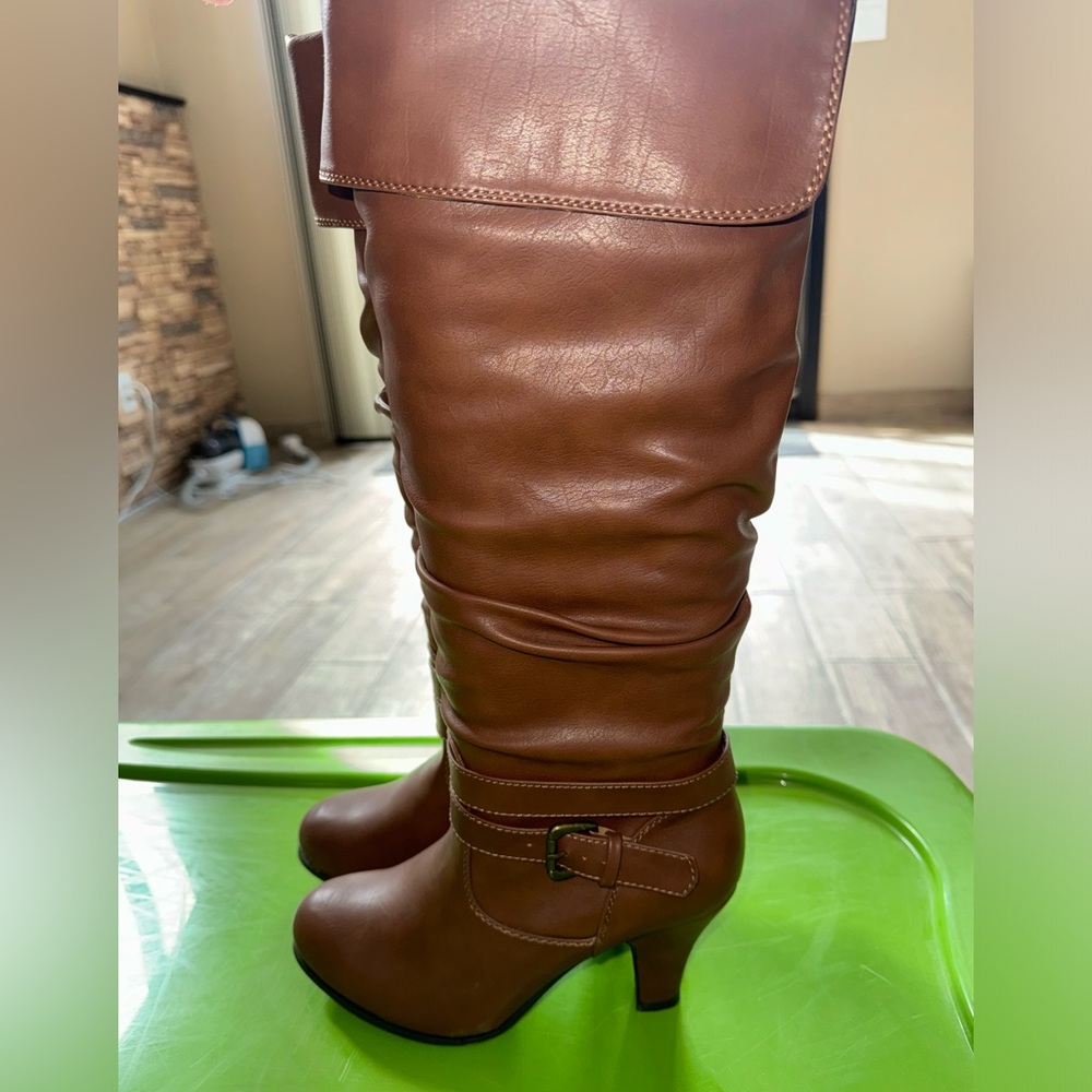 High boots - Picture 6 of 13
